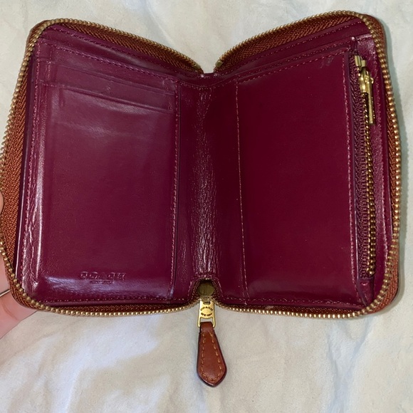 ⚡️🌩Coach small zip up wallet with Cloud and Lightning patch🌩⚡️ - Picture 4 of 6